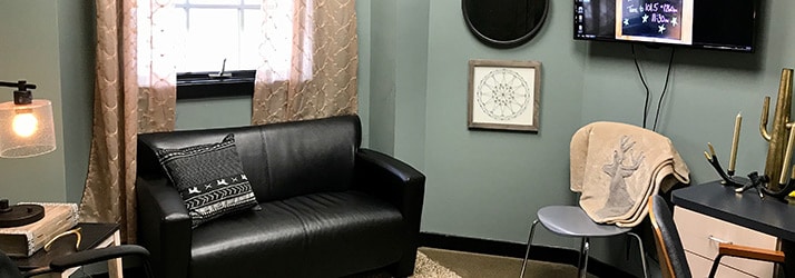 Chiropractic Dickson TN Office Seating Room Chiropractic Dickson TN Office Seating Room